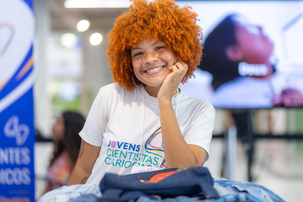 Incentivo à Pesquisa: 2ª edição do Programa Jovens Cientistas Cariocas chega ao RJ com bolsas para universitários