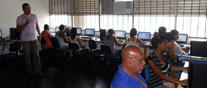Bairro Educador Paciência oferece curso de informática para pais e alunos do CIEP Roberto Morena